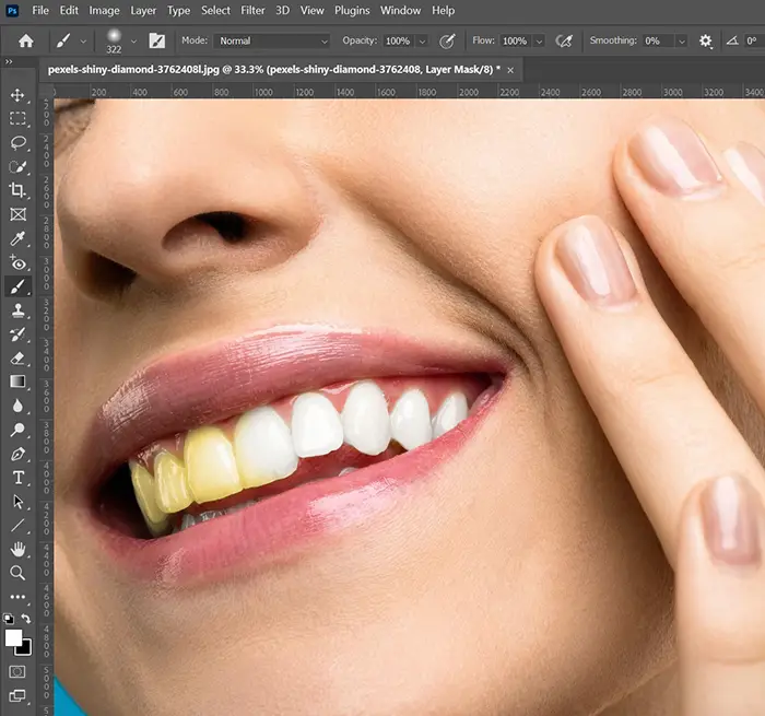 Whiten teeth in Photos